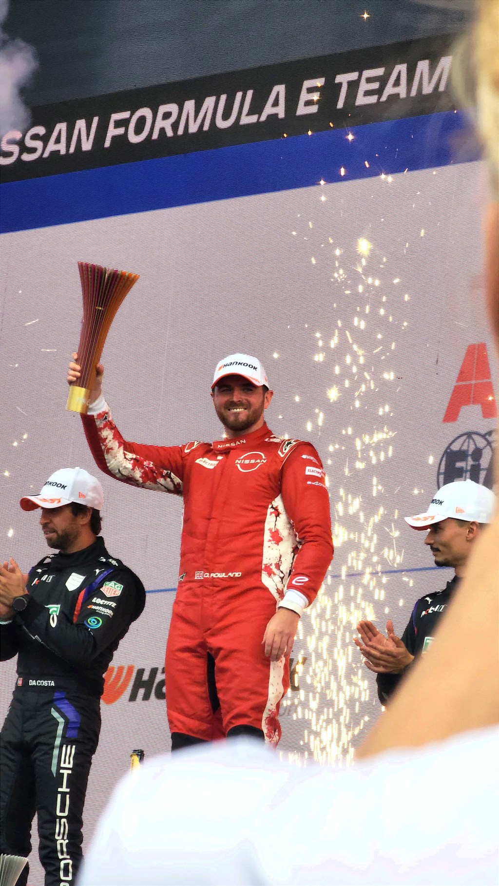 El Piloto Británico Oliver Rowland Rompe la Supremacía de la Manufactura Porsche en el Hankook Mexico City&nbsp;E-Prix