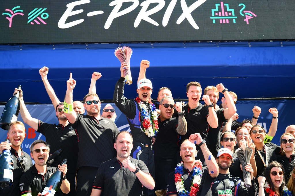 Tras Accidentado desenlace Pascal Wehrlein se Lleva la Victoria en el Miami&nbsp;E-Prix